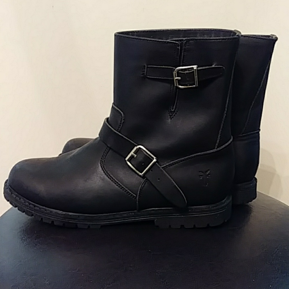 Frye Engineer Boot 8R - Picture 3 of 6